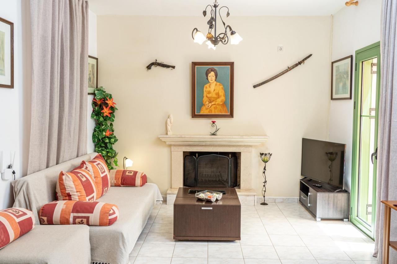 Monambeles Villas Svoronata Ngoại thất bức ảnh