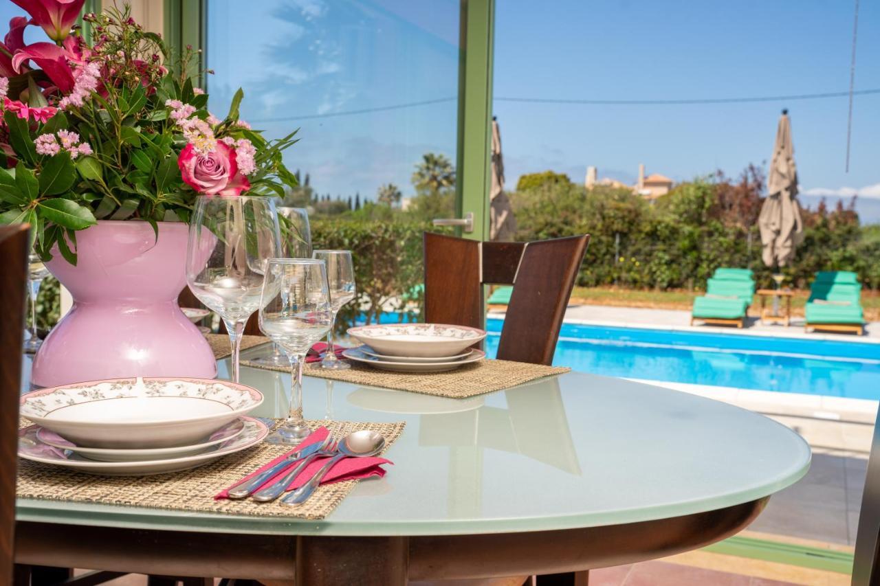 Monambeles Villas Svoronata Ngoại thất bức ảnh