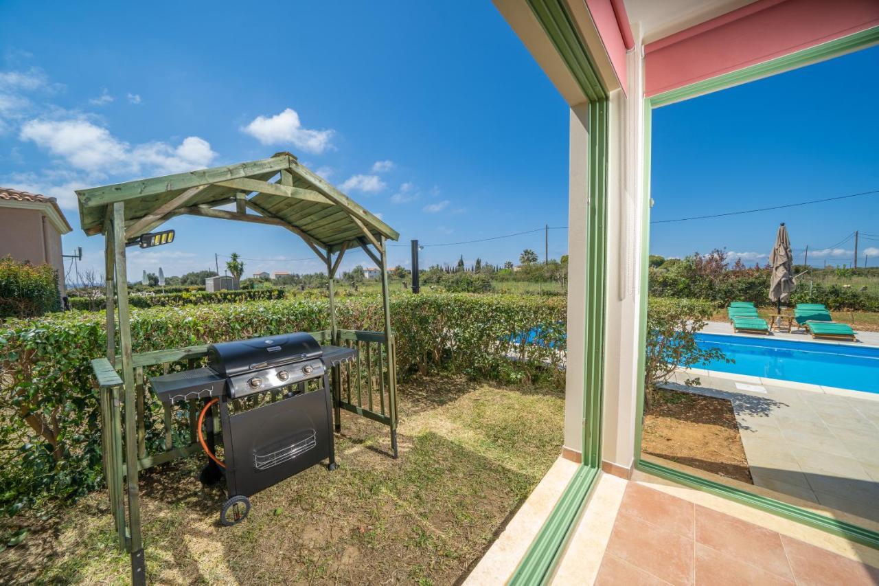 Monambeles Villas Svoronata Ngoại thất bức ảnh