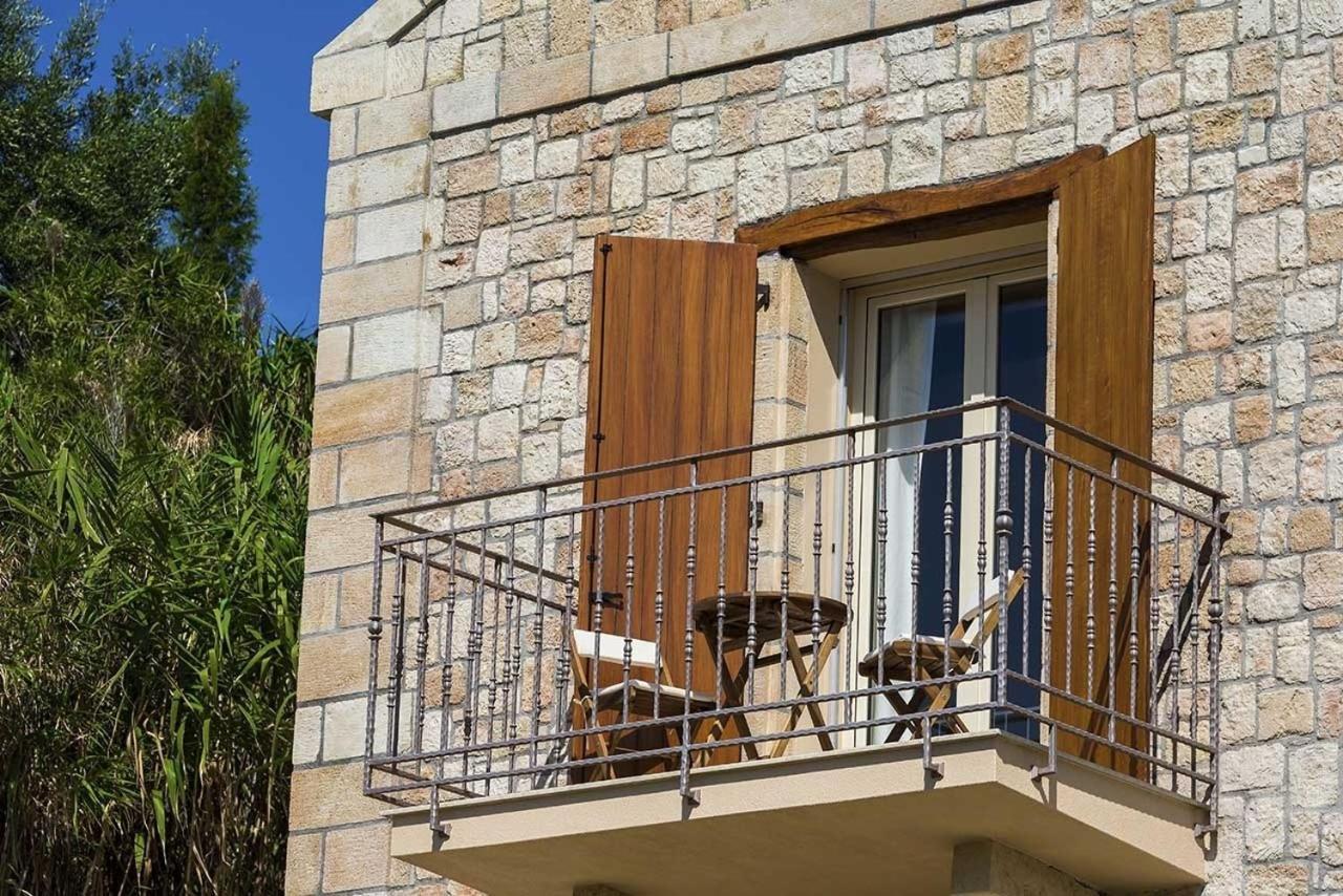 Monambeles Villas Svoronata Ngoại thất bức ảnh