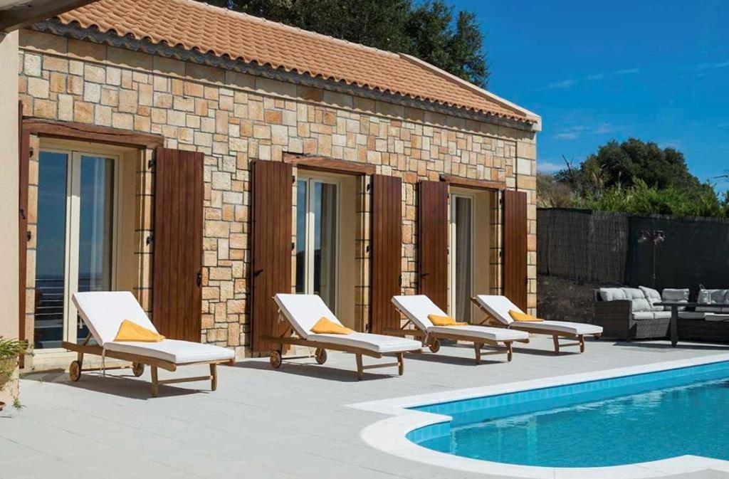 Monambeles Villas Svoronata Ngoại thất bức ảnh