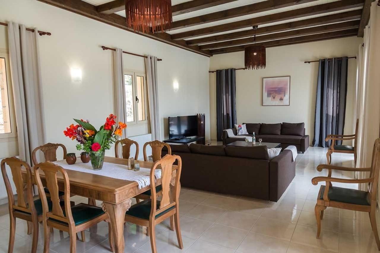 Monambeles Villas Svoronata Ngoại thất bức ảnh